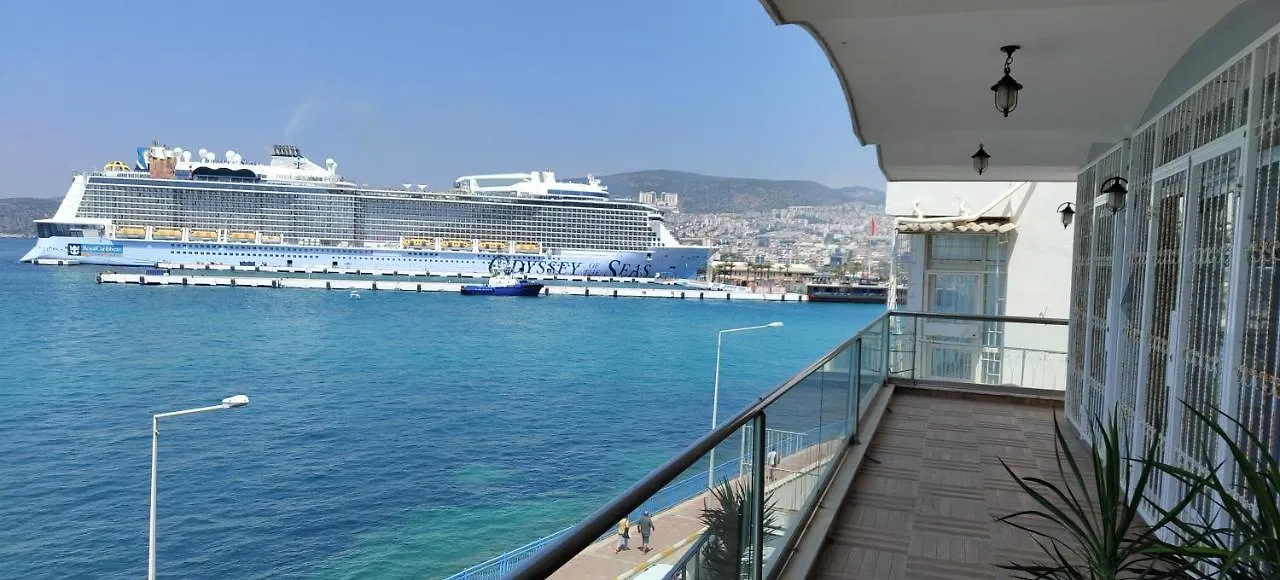 شقة Amazing Seaview Flat كوشاداسيه 0*,